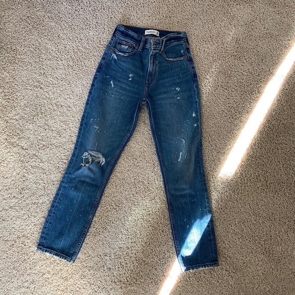 Highly Waisted Mom Jeans